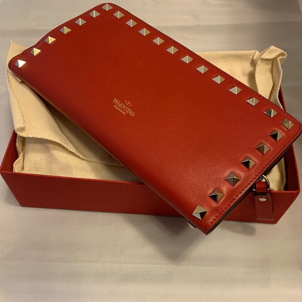 Rockstud Valentino wallet